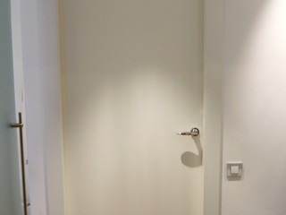 DOOR TO CEILING WITH LOFT WHITE LAQUARED