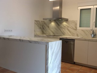 WHITE KITCHEN