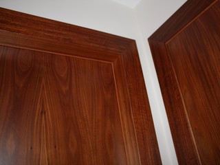 NATURAL LACQUERED DOOR